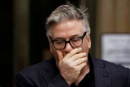 Kesedihan Alec Baldwin usai insiden penembakan Hutchins di "Rust"
