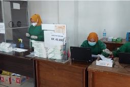 Stasiun Madiun berikan layanan tes antigen malam hari
