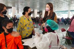 Jubir: 416 juta suntikan lagi Indonesia capai target vaksinasi