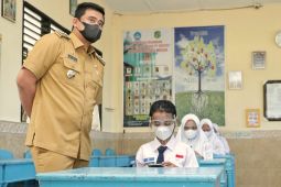 Wali Kota Medan terus pantau  prokes di SMP sejak berlaku PTM