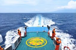 Basarnas cari ABK KM Liberty 1 yang tenggelam di laut Utara Bali