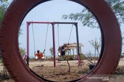 Spektrum - Sempat mati suri, kini Pantai Tirta Ayu kembali berseri