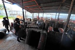 Razia gudang minyak oplosan di Muarojambi