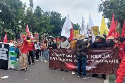 Aliansi buruh dan mahasiswa sampaikan 13 tuntutan evaluasi Jokowi-Ma'ruf