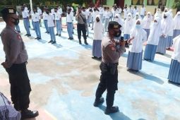 Polisi sebut vaksinasi solusi lawan COVID-19 di Aceh Timur