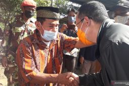 Pemkab Bangka Tengah bantu kelompok tani 325 ton pupuk organik