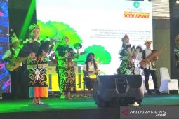 Kutai Kartanegara tampilkan tarian dan adat Suku Dayak