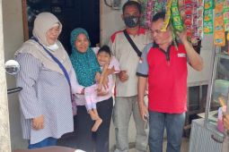 Komunitas Panther Mania Rombongan Binjai bantu warga  Pangkalan Susu