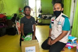YBM PLN Ketapang salurkan bantuan paket sembako