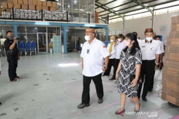 Gubernur Gorontalo minta seluruh pemda menggunakan air kemasan lokal