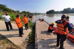 BPBD kerahkan drone air dan udara cari korban perahu terbalik di Bojonegoro