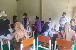 Ratusan santri di Tanjabbar antusias jalani vaksinasi