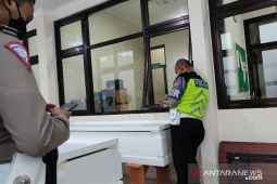 RS Kertosono rawat balita  Vanessa Angel