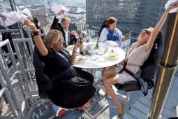 Lounge in The Sky tawarkan bersantap kuliner di langit Jakarta