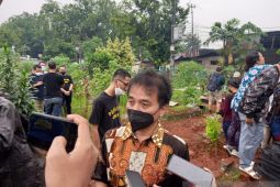 Roy Suryo  berharap kecelakaan Vanessa Angel jadi pelajaran berharga