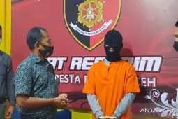 Pria asal Aceh Tamiang ini mengaku perwira TNI untuk menggadaikan leptop cewek