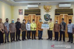 Pemkot Padangsidimpuan serahkan infaq pembangunan Masjid Musafir Al Ikhlas