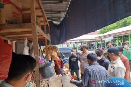 Polres Bangka Barat sidak Pasar Mentok dan distributor