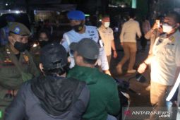 Kasus COVID-19 naik Satpol PP tindak pelanggar prokes di Kabupaten Sukabumi