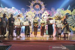 "D'Youth Fest 2021" lombakan kostum karnaval