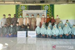 YBM PLN bantu pembangunan sarana air bersih untuk Pondok Pesantren