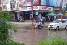 Tangerang cek drainase penyebab genangan di permukiman warga