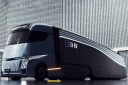 Geely perkenalkan semi truk listrik Homtruck