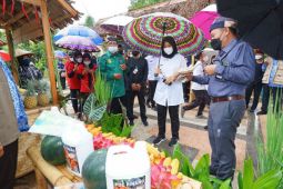 Petani Banyuwangi tasyakuran "Bubak Swah" jelang musim tanam