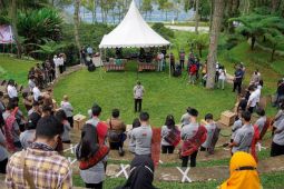 Menparekraf buka kegiatan pengembangan atraksi seni budaya di Kaldera Toba