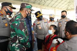 Polda Sumut dan Kodam I/BB targetkan vaksinasi 10.000 dosis di Nias Barat