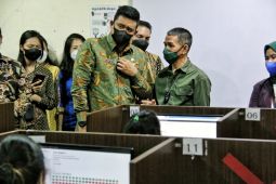 Wali Kota kuliahkan 300 mahasiswa pakai uang pribadi