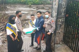 Satlantas Polres Situbondo kirim bantuan sembako untuk korban banjir Kota Batu