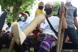 Bantuan Kaki Palsu Gratis