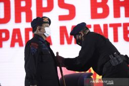Menhan Prabowo Subianto dianugerahi warga kehormatan Brimob Polri