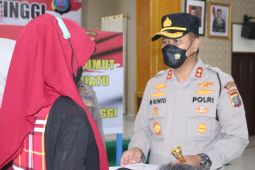 Kapolres Tebing Tinggi  serahkan bantuan anak yatim dari Kapolda Sumut