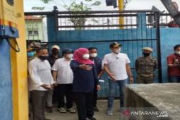 Gubernur Jatim tinjau sistem pengoperasian pengendali banjir di Sampang