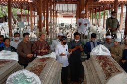 Ke Gresik, Anies Baswedan tegaskan hanya ziarah Makam Sunan Malik Ibrahim