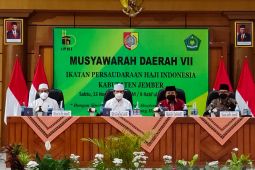 Wagub Jatim minta  IPHI Jember dukung percepatan vaksinasi lansia