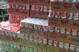 GAPKI Kalbar salurkan 10 ribu paket bantuan warga terdampak banjir di Sintang