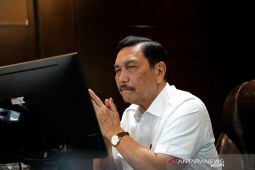 Luhut imbau liburan di dalam negeri agar tak bawa Omicron