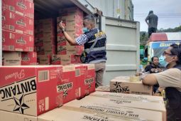 Ormas Parjal Papua Barat tolak kedatangan lima kontainer bir