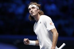 Tsitsipas mundur dari ATP Finals  karena cedera siku