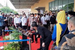 Menpan RB resmikan peluncuran mal pelayanan publik di Lotte Grosir Bekasi