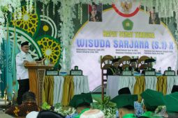 Bupati ajak wisudawan/wisudawati STAINH wujudkan Situbondo "Berjaya"