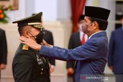 Jokowi inaugurates Dudung Abdurachman as Army Chief of Staff