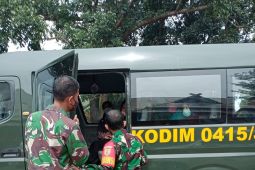TNI di Jambi lakukan "jemput bola" bawa warga ke gerai vaksinasi