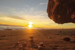 Masyarakat Bengkulu diimbau tidak mandi di pantai