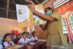 DPR: Peningkatan kesejahteraan guru harus jadi perhatian bersama