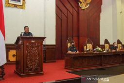 Bupati Gianyar berikan tanggapan atas pandangan fraksi DPRD