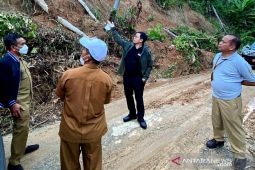 Pemkab HST janjikan jalan rusak Desa Hinas Kiri diperbaiki 2022